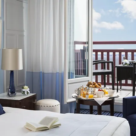 Barrière L'hermitage Hotel 5*
