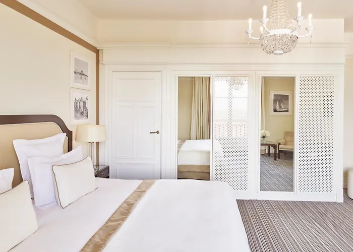 Hotell Barriere L'hermitage 5*