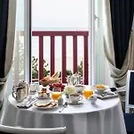 Barrière L'hermitage Hotel