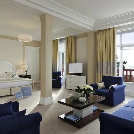 Otel Barriere L'hermitage