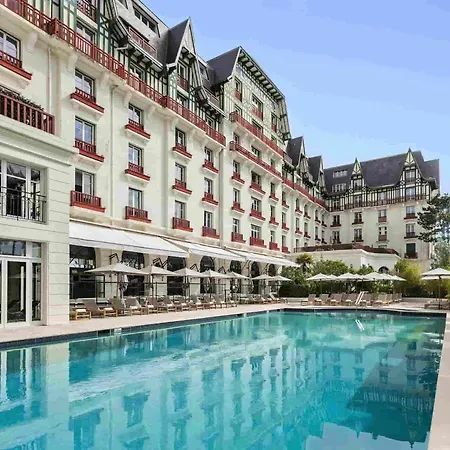 Barriere L'hermitage Hotel