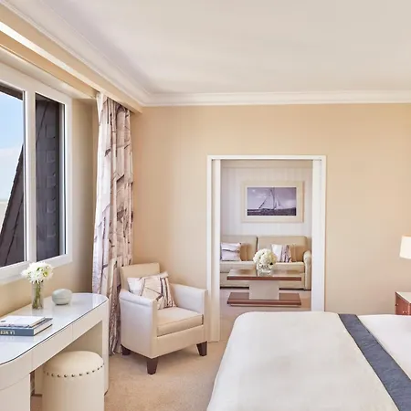 Otel Barriere L'hermitage