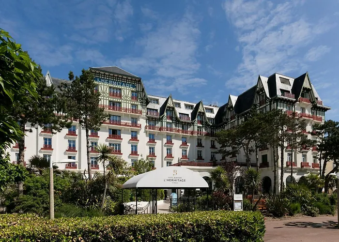 Barriere L'hermitage 5*